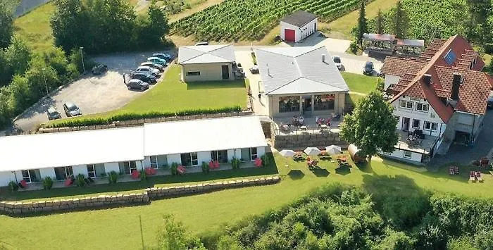 Der Kirschberghof Weinfass-lodge Glamping