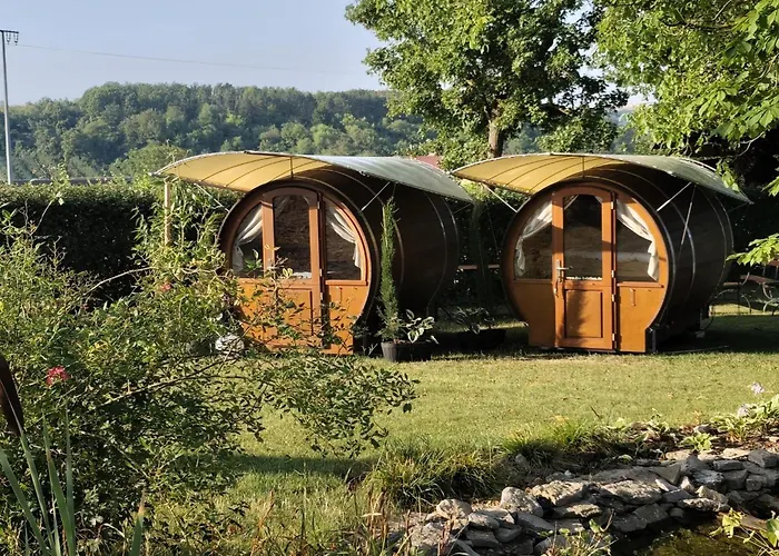 Der Kirschberghof Weinfass-lodge Glamping Sommerhausen